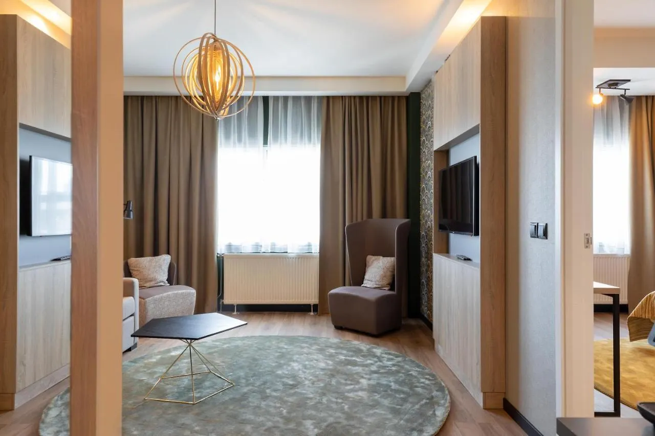 Shanghai Hotel Holland Делфт 4*,  Нидерланды